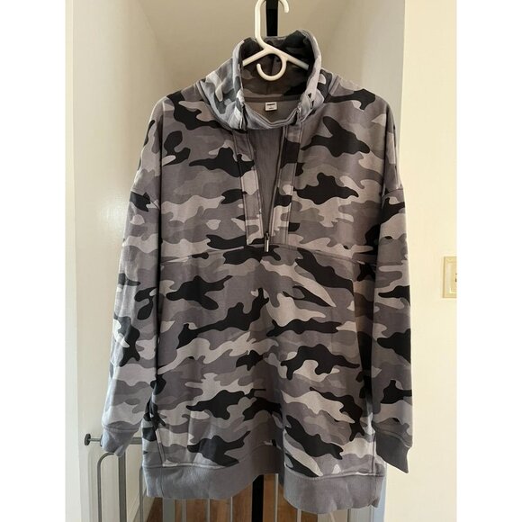 NWT Old Navy Gray Camo Half-Zip Pullover Hoodie Soft Cozy Fleece Unisex Casual W - Picture 1 of 6